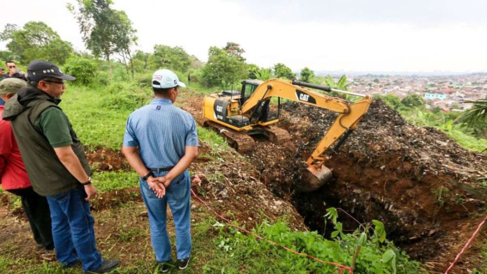 IKA Empat Kampus di Bandung Sepakat Bantu Penanganan Sampah Warga