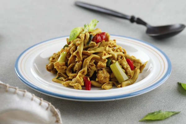 Resep Tumis Usus Ayam Bumbu Kuning, Rempahnya Endul Pol!
