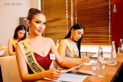 9 Potret Kegiatan Hari Pertama Karantina Miss Mega Bintang 2023