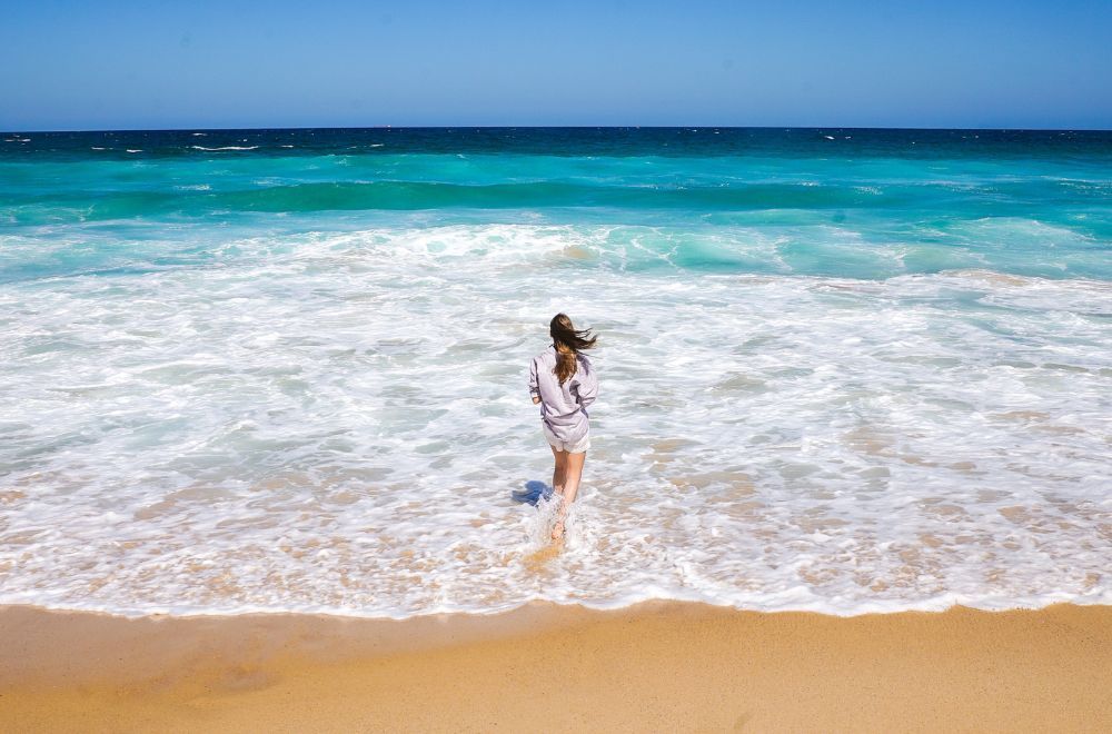 5 Alasan Pantai Jadi Tujuan Wisata Murah Meriah, Banyak yang Gratis