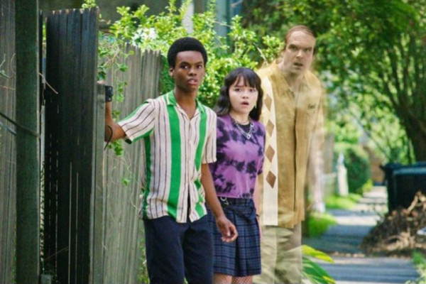 5 Rekomendasi Film Horor tapi Ramah Ditonton Bareng Keluarga
