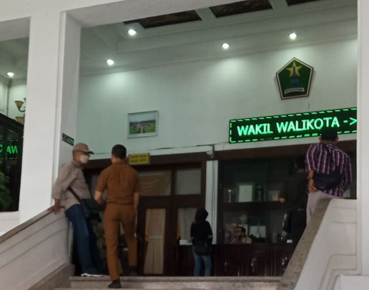 Pemkot Malang Pertemukan Pedagang dan Manajemen Malang Plaza