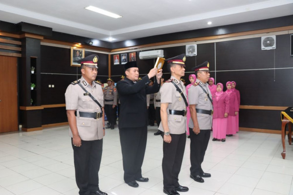 Kapolsek Girisubo Dimutasi Usai Warganya Tewas Tertembak