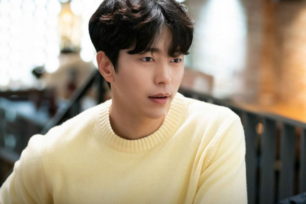 9 Karakter Yoon Hyun Min di Drakor, Terbaru Editor di True To Love