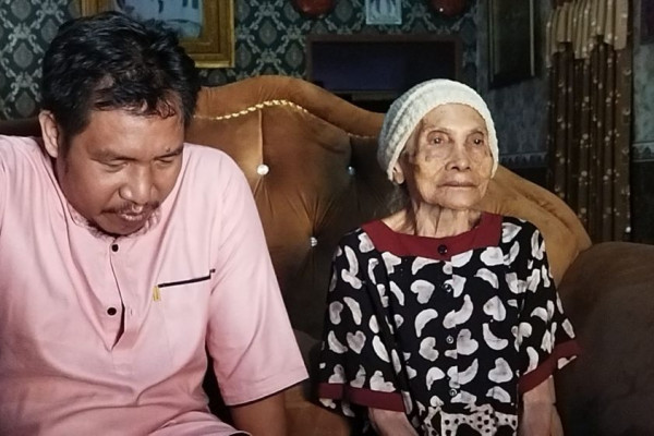 Calon Haji Usia 94 Tahun Yang Gagal Berangkat