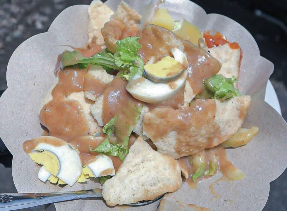 5 Warung Makan Termurah di Sekitar Stasiun Jember, Dijamin Enak!