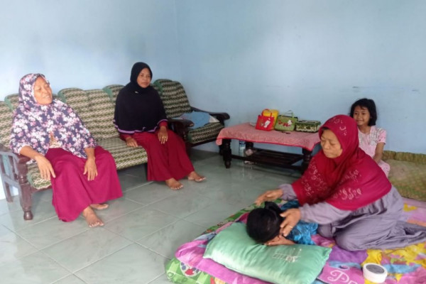 30 Tahun Menabung, Tukang Pijat di Lamongan Berangkat Haji