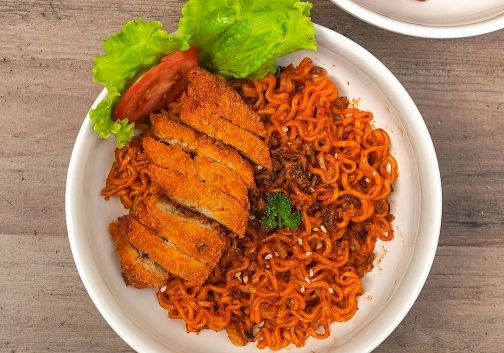 Mie Pedas Dori Katsu