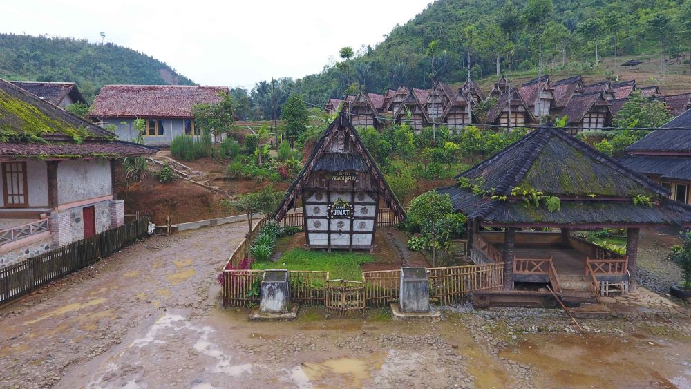 6 Kampung Adat Di Jawa Barat, Destinasi Wisata Budaya Sunda