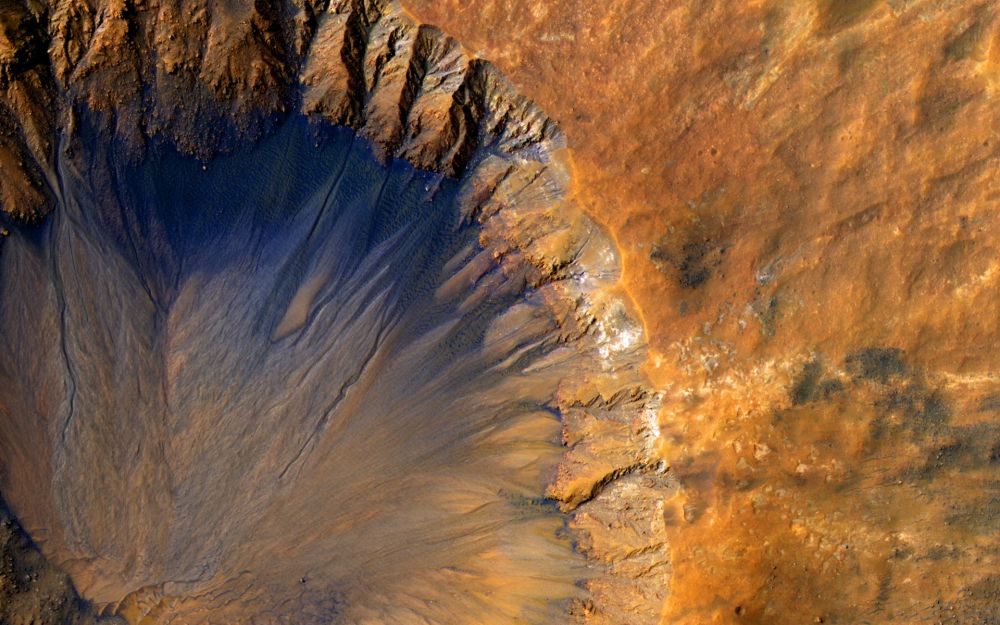 5 Cool Places You Can Explore When You Go to Mars