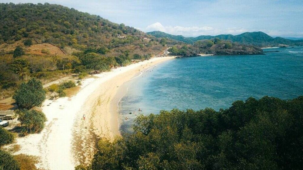 5 Destinasi Wisata Alam di Sumbawa Barat, Panoramanya Indah!