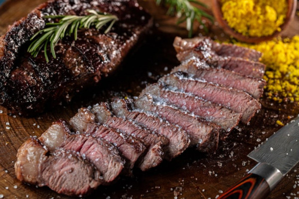 5 Langkah Memasak Steak Homemade dengan Kualitas Restoran