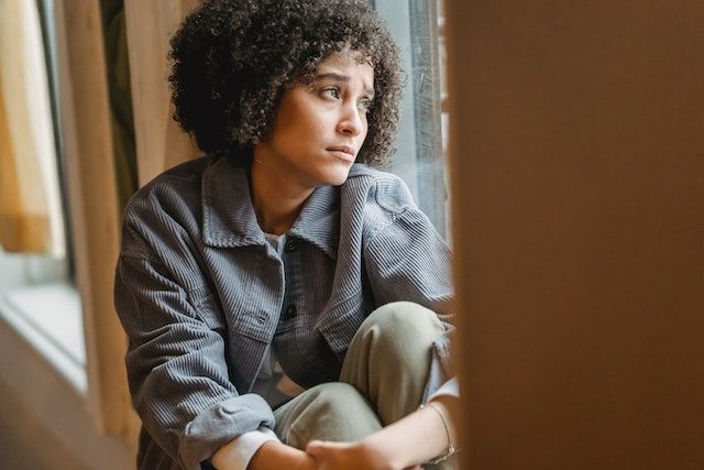 5 Ciri-Ciri Perilaku Ombrophobia, Si Paling Takut Hujan 