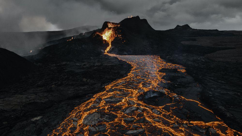 5 Fakta Mencengangkan Lava Pijar, Cairan Panas dari Gunung Berapi