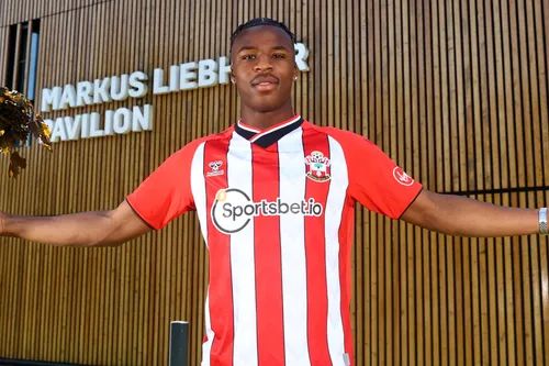 5 Pemain yang Mesti Hengkang dari Southampton pada Musim Panas 2023