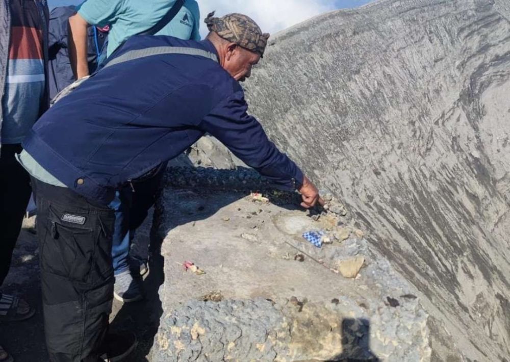 Kesimpulan Polisi, Patung Ganesha Jatuh ke Kawah Gunung Bromo