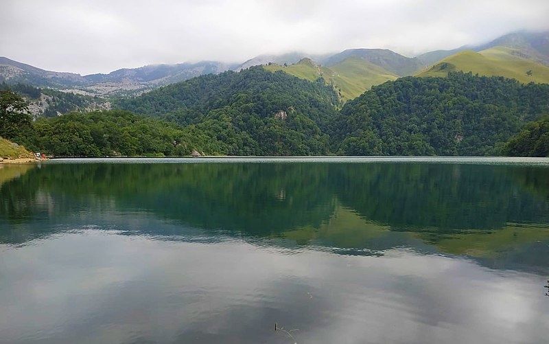 Destinasi Danau Memukau di Azerbaijan