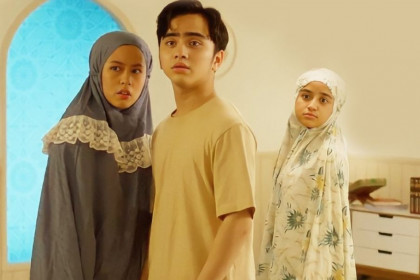 3 Pelajaran Penting dari Series Sajadah Panjang, Ada tentang Utang