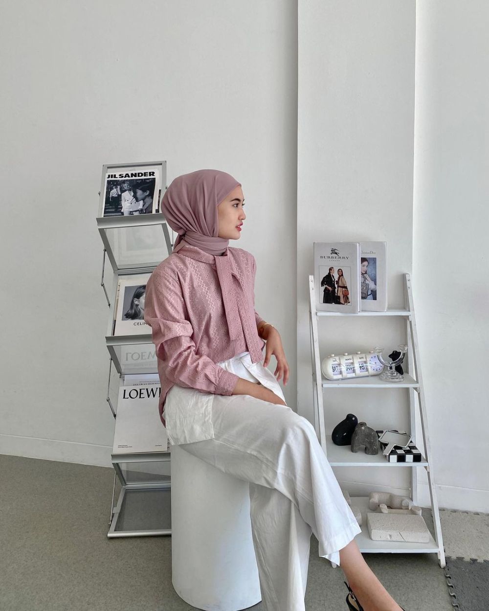 OOTD Hijab Dengan Blouse Ala Intan Ghazella, Simple