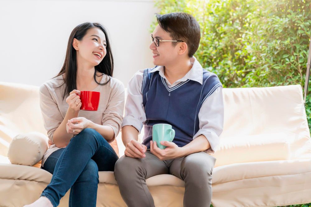 8 Tips untuk Memperbaiki Komunikasi dengan Pasangan Kamu 