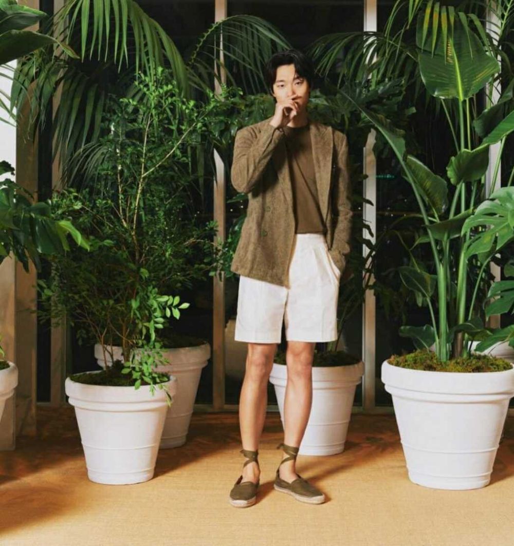 9 Ide Outfit Short Pants ala Ryu Jun Yeol yang Eye Catching Abis