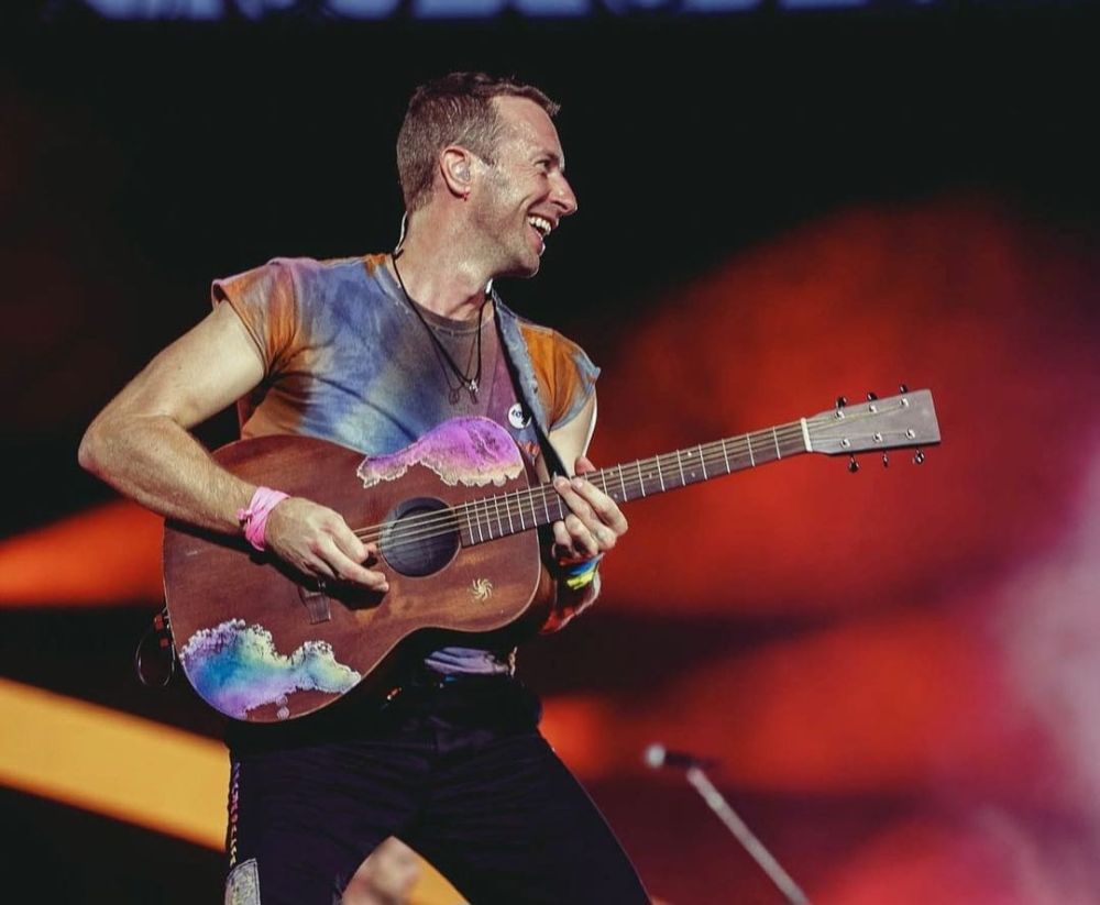 Chris Martin Paling Kaya! Ini Dia Harta Kekayaan 4 Personel Coldplay 