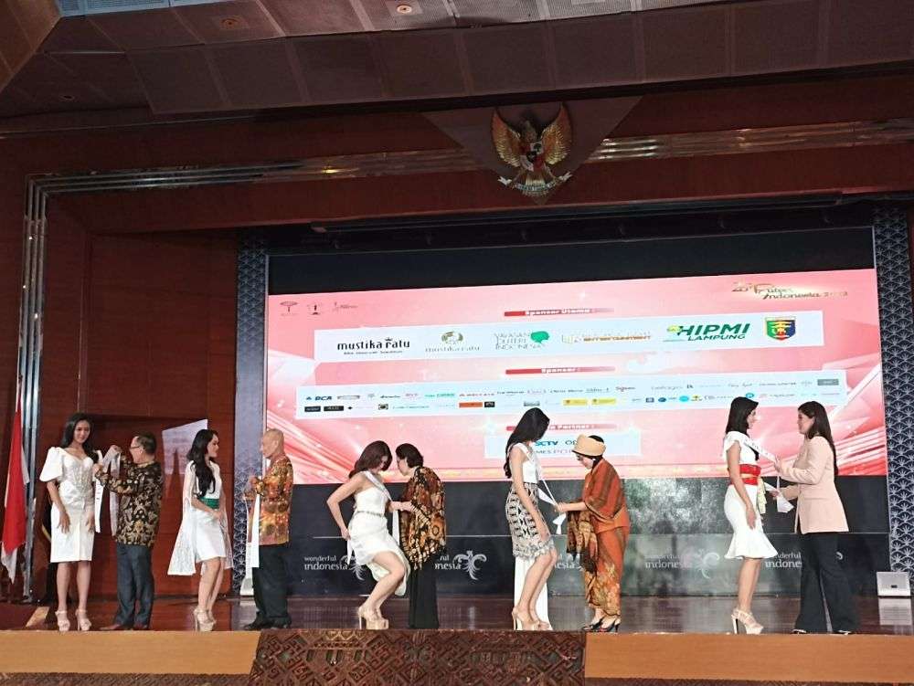 45 Finalis Puteri Indonesia 2023 Laksanakan Sashing Ceremony