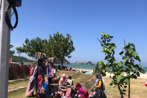 5 Tips Menolak Jika Tak Ingin Membeli Aksesori Pedagang di Pantai Kuta