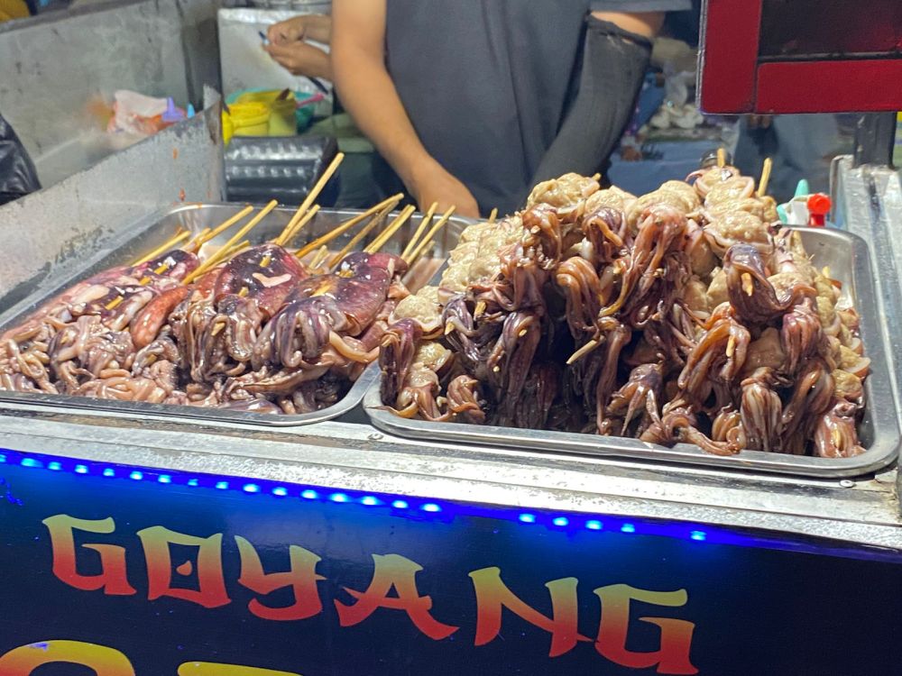 7 Potret Pasar Cidu, Street Food Kota Makassar yang Selalu Ramai