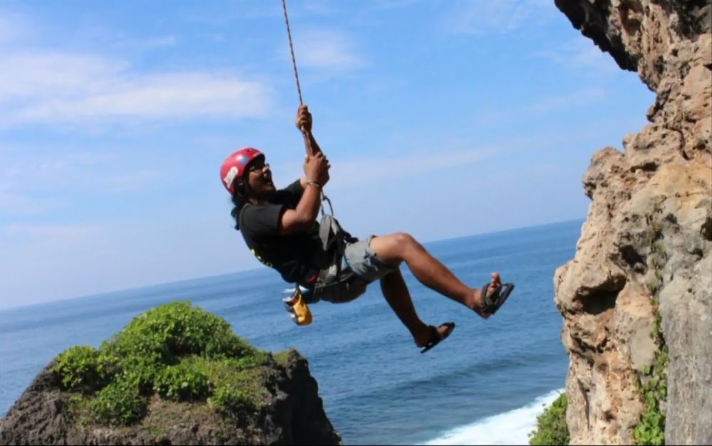 Lokasi Panjat Tebing Menantang di Gunungkidul, Berani Coba?