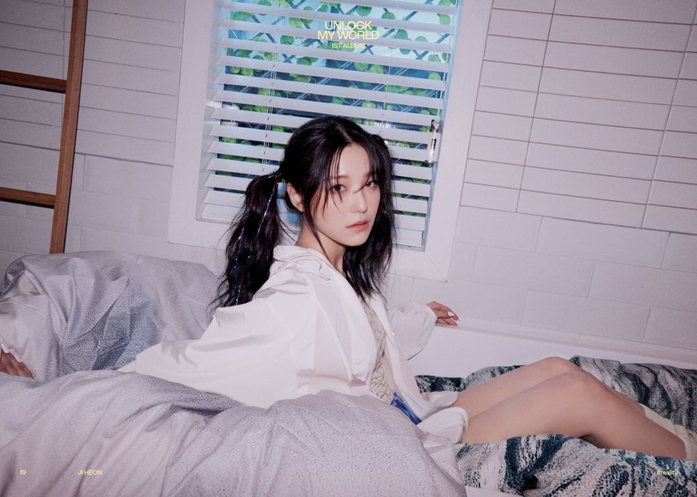 Makna 10 Lagu fromis_9 di Album Bertajuk Unlock My World