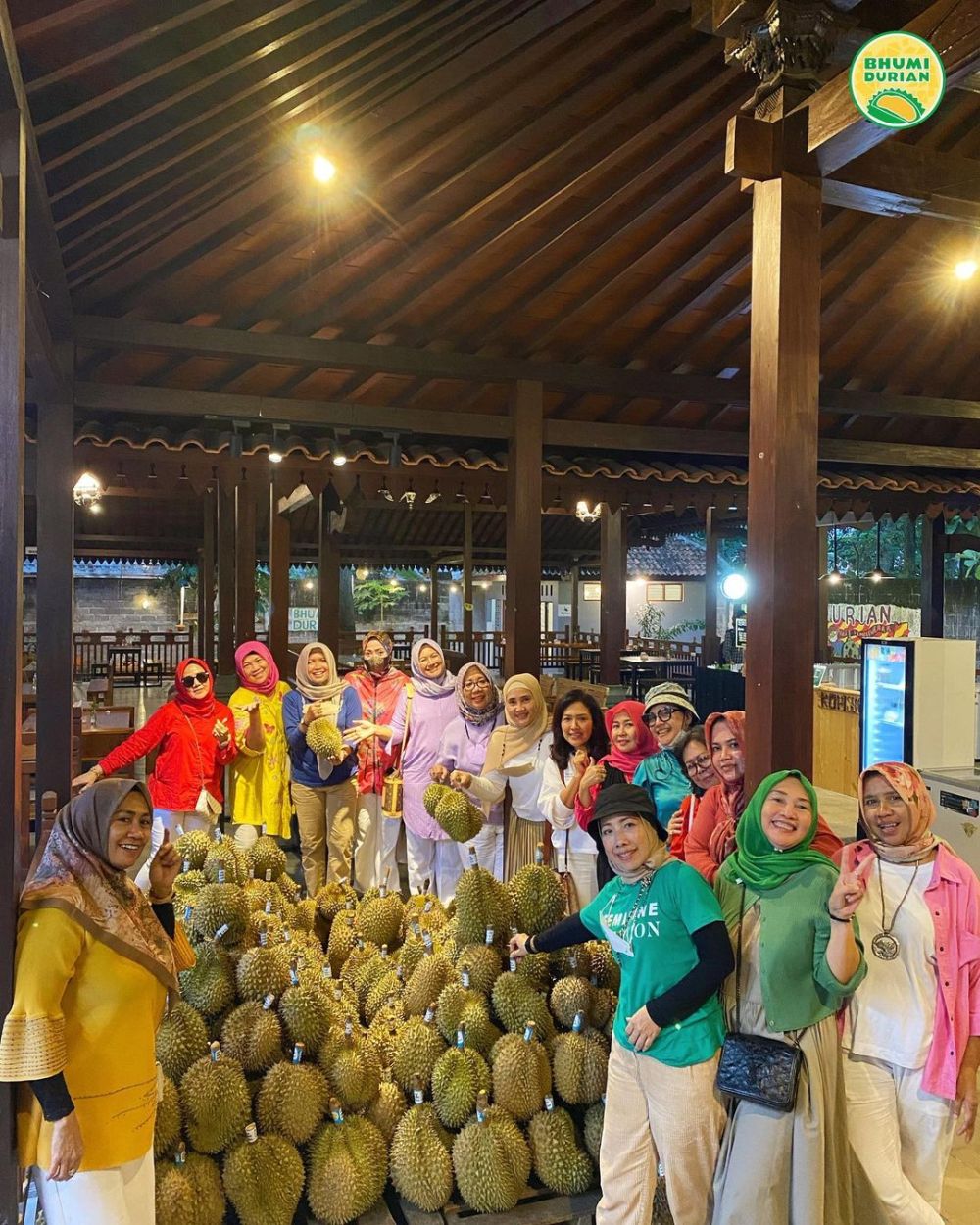 Bhumi Durian, Spot Makan Durian di Jogja Sekalian Healing