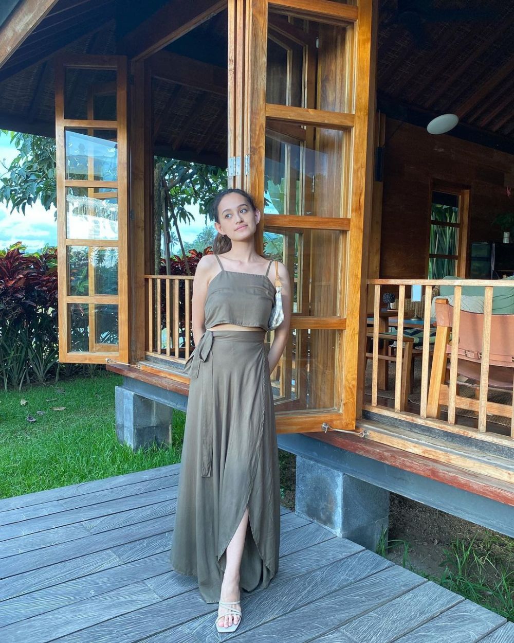 OOTD Cewek Bumi ala Nadya Aqilla