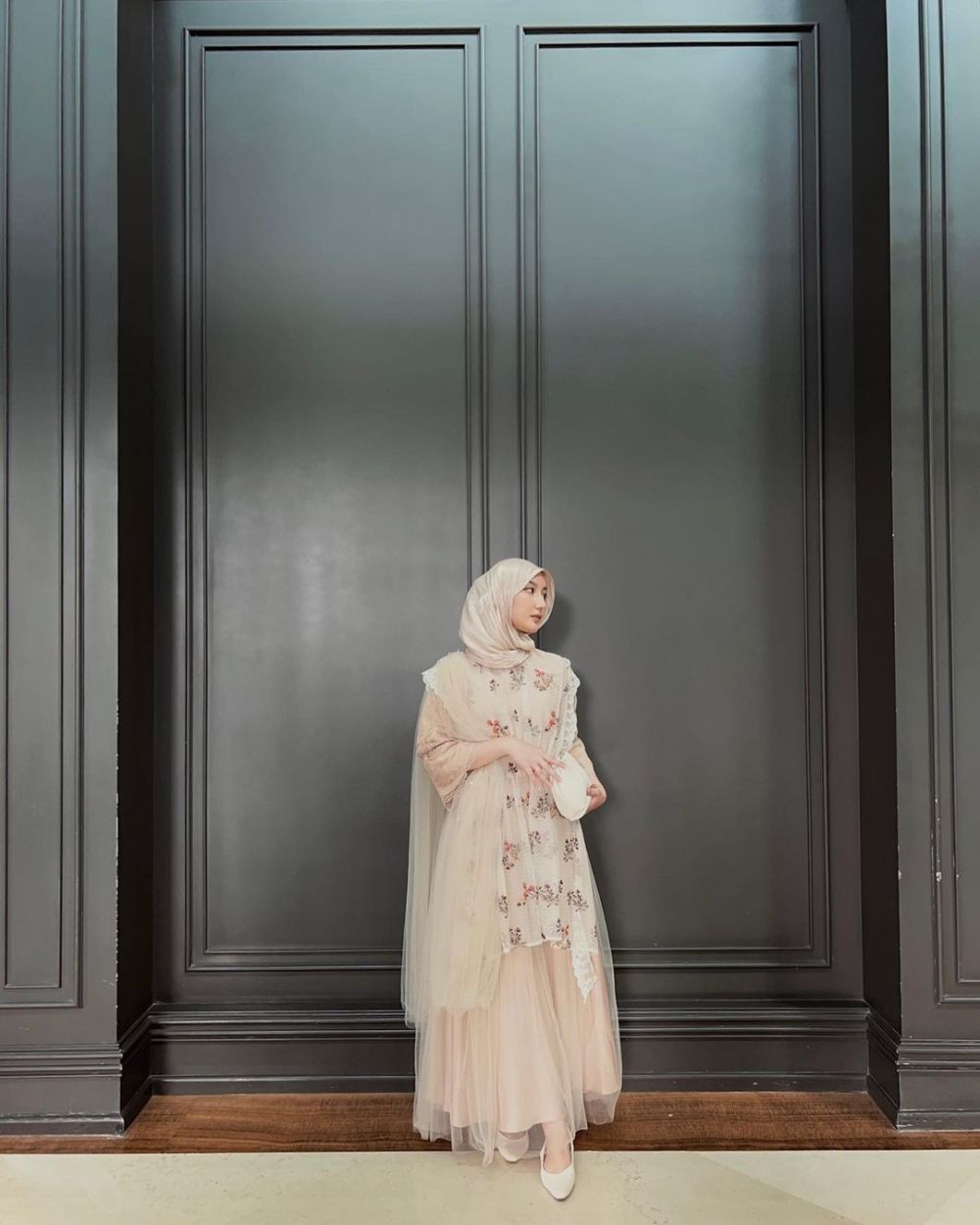 9 OOTD Kondangan Hijab Kasual Ala Denisse Shaqira, Cantik Menawan