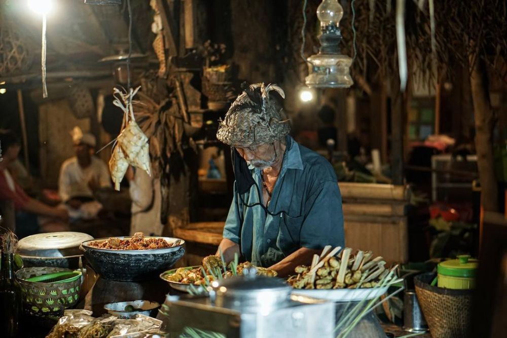 Makan Nasi Tekor Bali Serasa Nostalgia Tempo Dulu