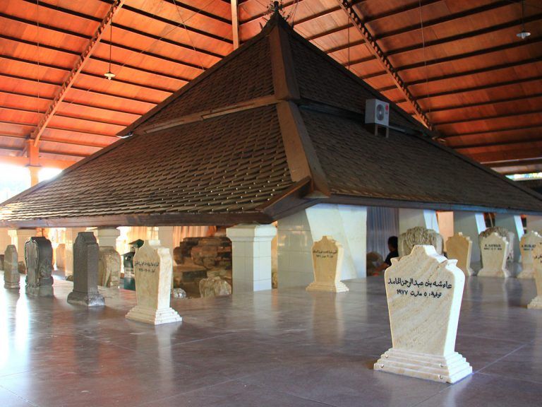 5 Wisata Religi di Tuban, Cocok Dikunjungi saat Idul Adha