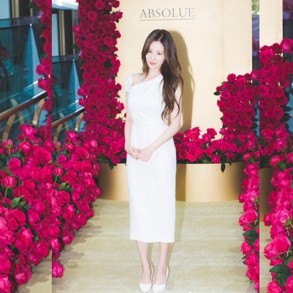 8 Gaya Anggun Seohyun SNSD Dalam Balutan Long Dress