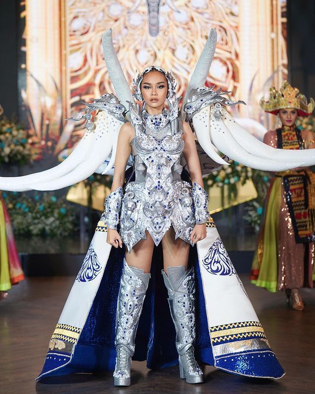 Potret Yasinta, Top 24 Miss Supranational 2023, Pamer Tapis Lampung