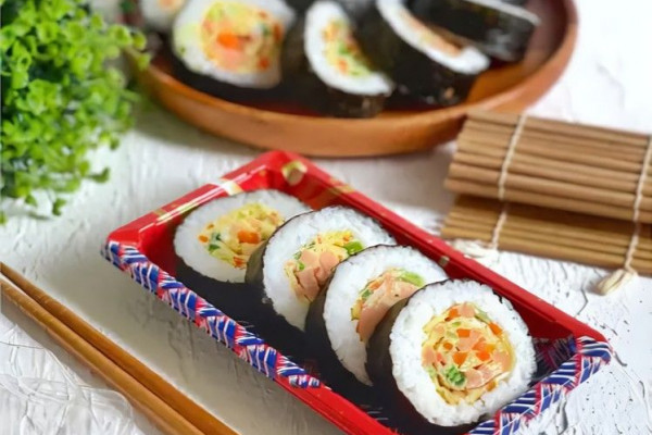 Resep Kimbap Isi Telur, Referensi Menu Sarapan Khas Korea
