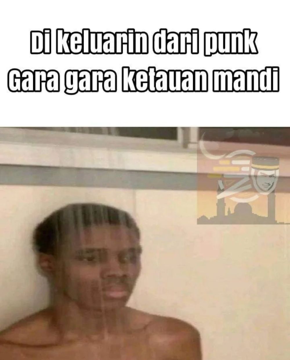 7 Meme Galau saat Mandi, Berasa Dramatis di Bawah Shower