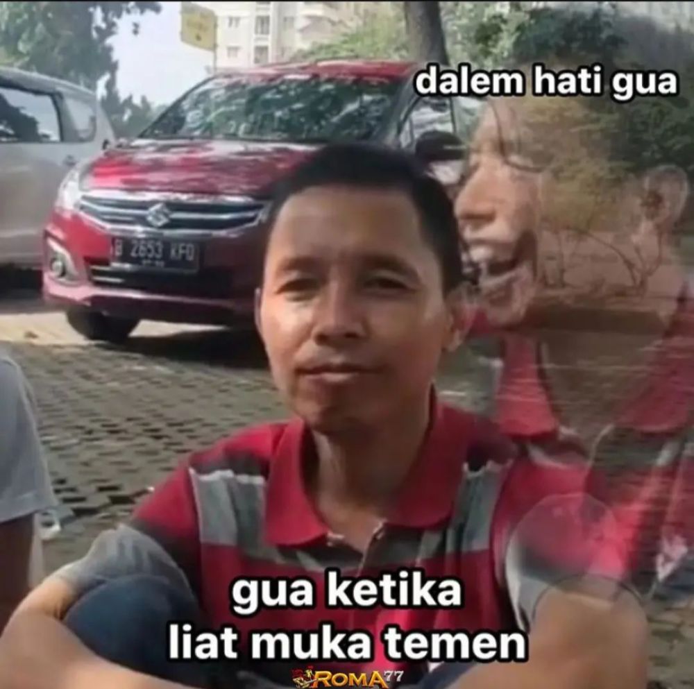 7 Meme Fake Smile Saat Di Tongkrongan Ekspresinya Bikin Iba