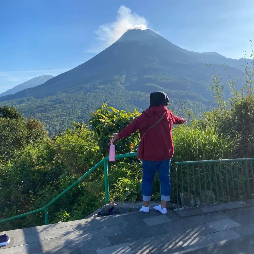 Bukit Turgo Sleman, Spot Terbaik Melihat Lelehan Lava Merapi