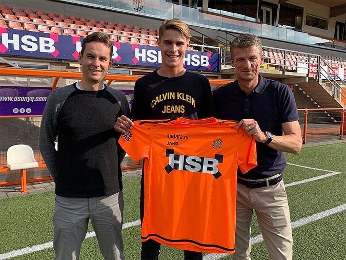 9 Fakta Micky van de Ven, Bek Muda Potensial asal Belanda 9 Fakta Micky van de Ven, Bek Muda Potensial asal Belanda