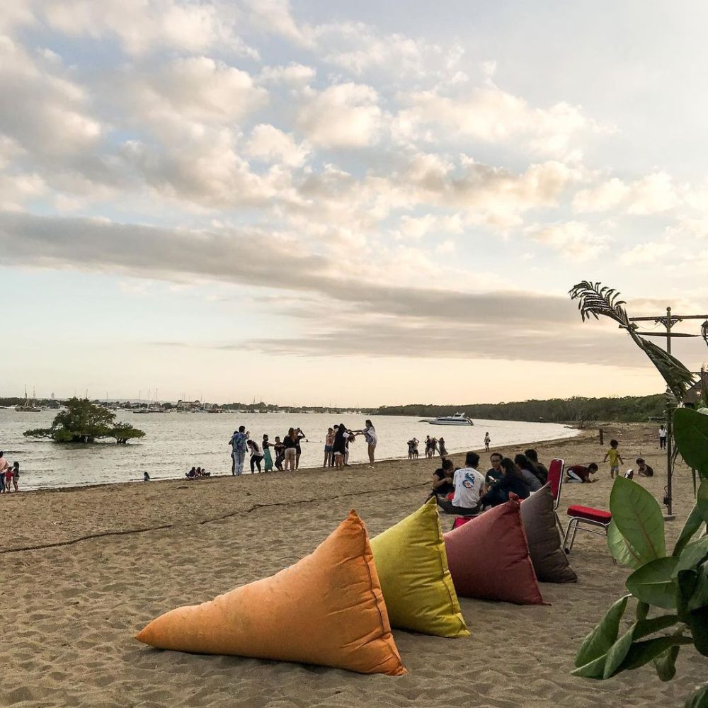 Biaya Tempat Piknik di Pinggir Pantai Mertasari Sanur