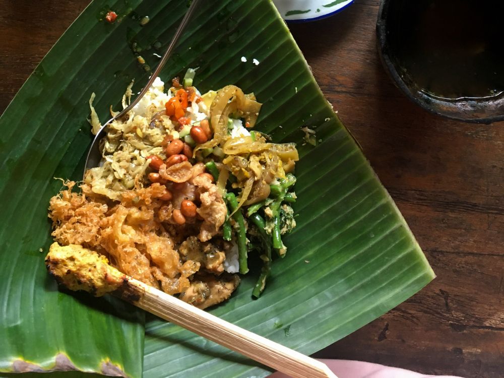 Makan Nasi Tekor Bali Serasa Nostalgia Tempo Dulu