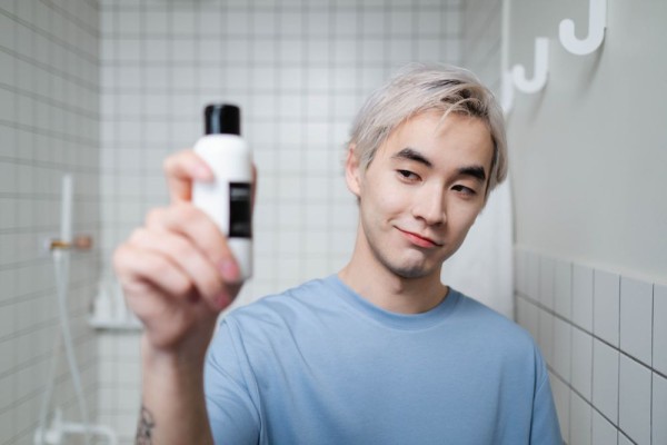 5 Rekomendasi Pool Cleansing untuk Cowok, Wajah Bebas Komedo!
