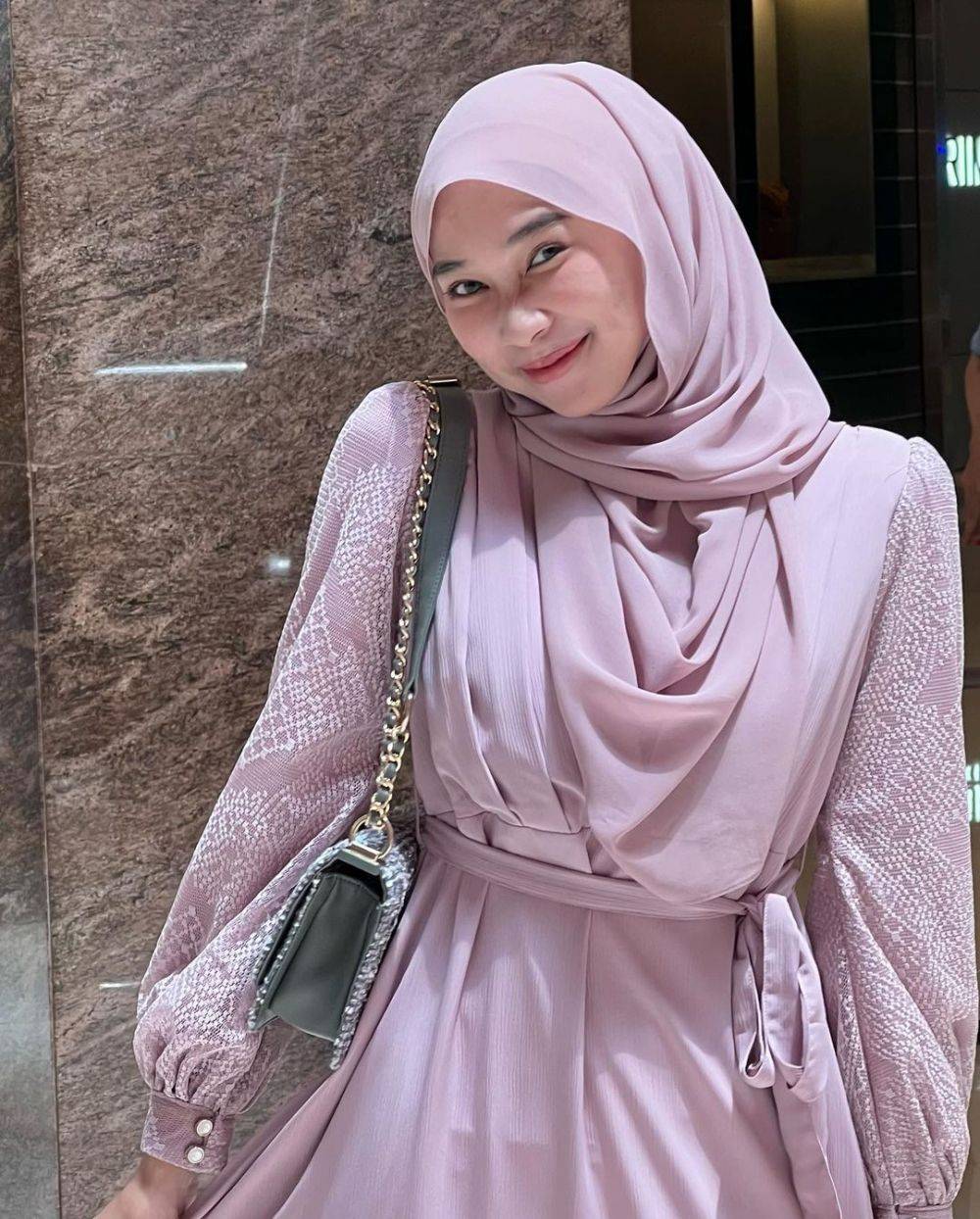 9 Ide Gaya Hijab Untuk Berbagai Acara, Hangout Hingga Dinner