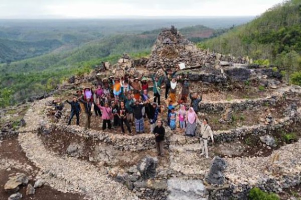 Stone Park Gunungkidul, Spot Terbaik Berburu Sunrise dan Milky Way
