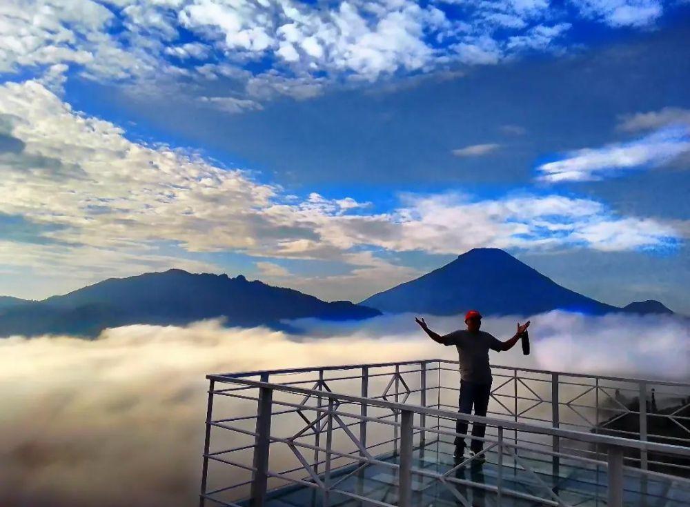 8 Pesona Pintu Langit Sky View Wonosobo, Nikmati Sunrise Tanpa Mendaki