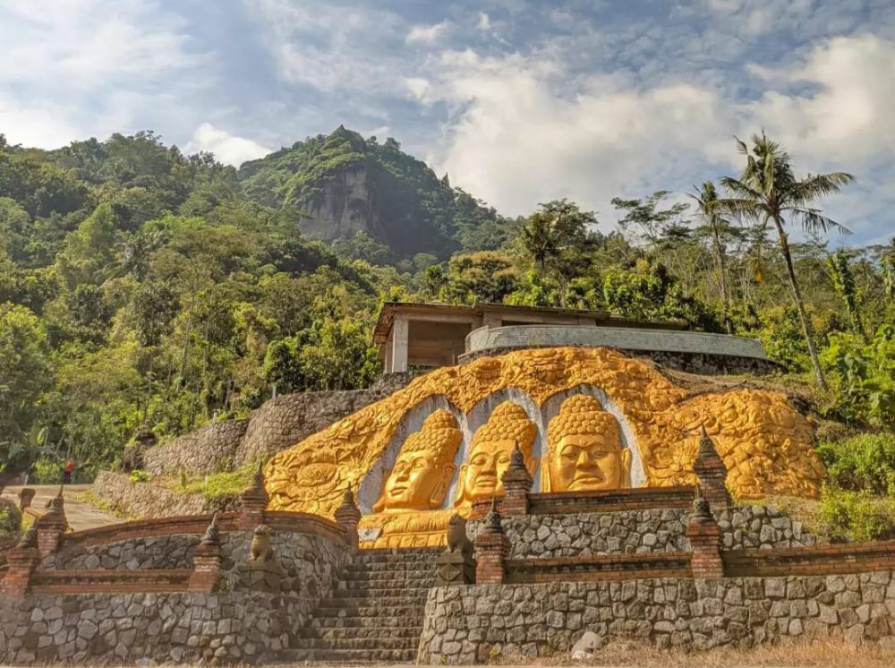 9 Pesona Wisata Watu Putih, Hidden Gem Dekat Candi Borobudur